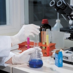 Перчатки латексные одноразовые